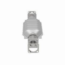 Load image into Gallery viewer, MagnaFlow Exhaust Products 3391652 California CARB Direct-Fit Catalytic Converter for Select Chevrolet LUV, Isuzu Amigo, Isuzu Pickup, Isuzu Rodeo, Isuzu Trooper