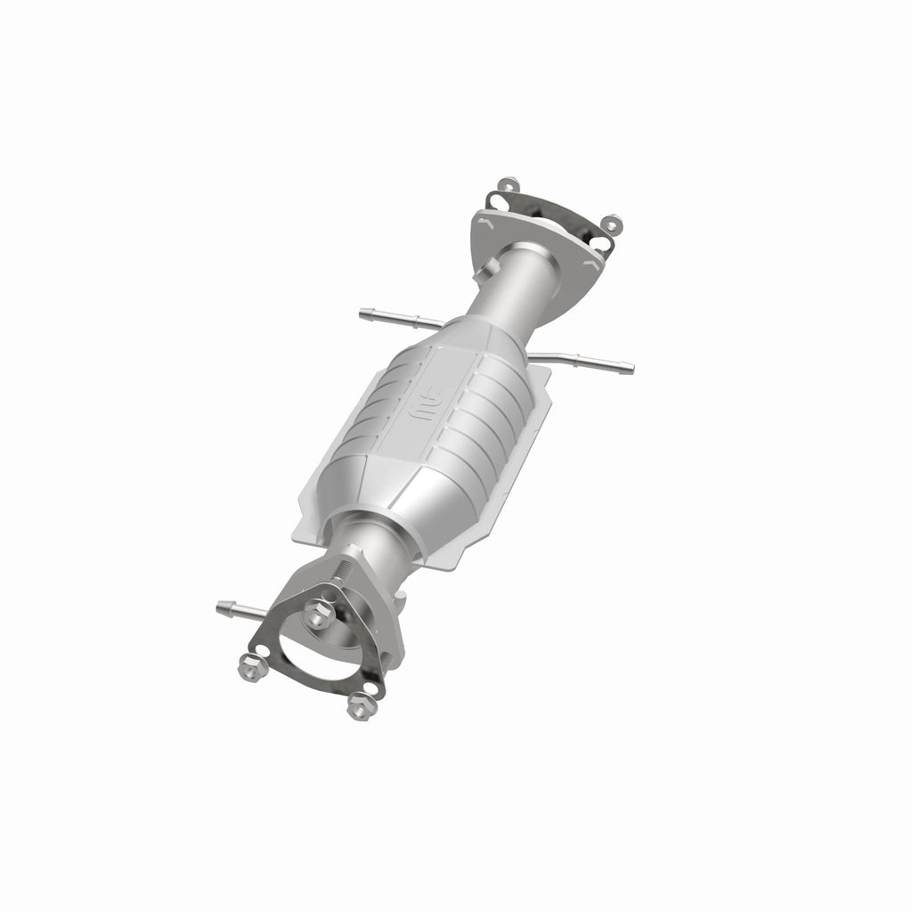 MagnaFlow Exhaust Products 23497 HM Grade Direct-Fit Catalytic Converter for Select Chevrolet S10, GMC Sonoma, Isuzu Hombre