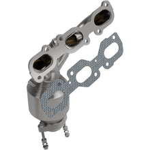 Load image into Gallery viewer, MagnaFlow Exhaust Products 5582920 California CARB Manifold Catalytic Converter for Select Ford Escape, Mercury Mariner