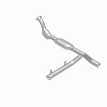 Load image into Gallery viewer, MagnaFlow Exhaust Products 93130 HM Grade Direct-Fit Catalytic Converter for Select Ford Expedition