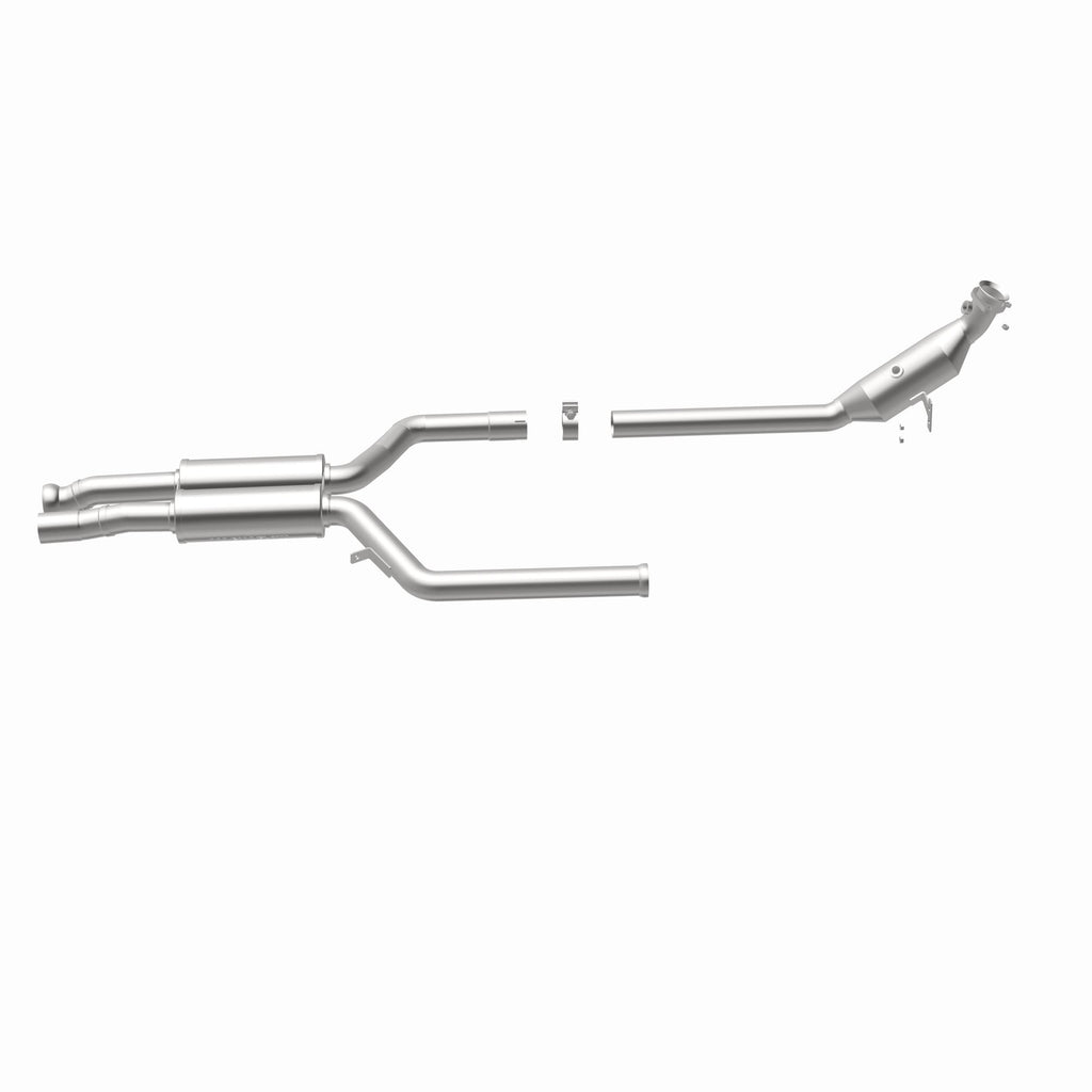 MagnaFlow Exhaust Products 52996 OEM Grade Direct-Fit Catalytic Converter for Select Mercedes-Benz E400