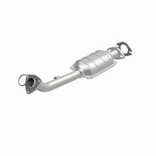 Load image into Gallery viewer, MagnaFlow Exhaust Products 447227 California CARB Direct-Fit Catalytic Converter for Select INFINITI QX4, Nissan Pathfinder