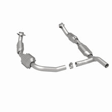 Load image into Gallery viewer, MagnaFlow Exhaust Products 51640 OEM Grade Direct-Fit Catalytic Converter for Select Ford E-150, Ford E-250