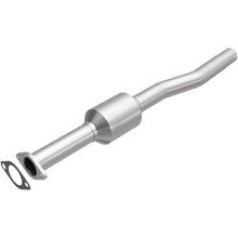 Load image into Gallery viewer, MagnaFlow Exhaust Products 5592804 California CARB Direct-Fit Catalytic Converter for Select Chevrolet Captiva Sport, Chevrolet Equinox, GMC Terrain