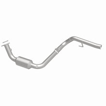 Load image into Gallery viewer, MagnaFlow Exhaust Products 5451418 California CARB Direct-Fit Catalytic Converter for Select Chevrolet Silverado Classic, GMC Sierra Classic