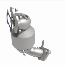Load image into Gallery viewer, MagnaFlow Exhaust Products 6511048 California CARB Manifold Catalytic Converter for Select Honda Fit