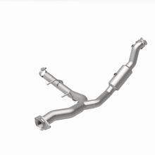Load image into Gallery viewer, MagnaFlow Exhaust Products 21-528 OEM Grade Direct-Fit Catalytic Converter for Select Ford Expedition, Lincoln Navigator