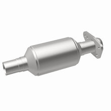 Load image into Gallery viewer, MagnaFlow Exhaust Products 3391496 California CARB Direct-Fit Catalytic Converter for Select Chevrolet S10, GMC Sonoma