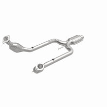 Load image into Gallery viewer, MagnaFlow Exhaust Products 23343 HM Grade Direct-Fit Catalytic Converter for Select Ford Thunderbird, Mercury Cougar
