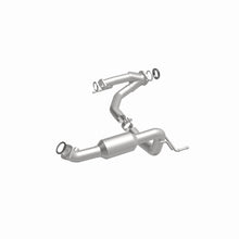 Load image into Gallery viewer, MagnaFlow Exhaust Products 52562 OEM Grade Direct-Fit Catalytic Converter for Select Toyota Tacoma