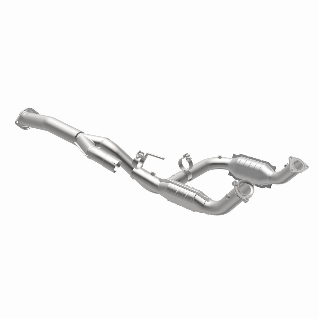 MagnaFlow Exhaust Products 21-252 OEM Grade Direct-Fit Catalytic Converter for Select Chevrolet Silverado HD, Chevrolet Silverado HD, GMC Sierra HD, GMC Sierra HD