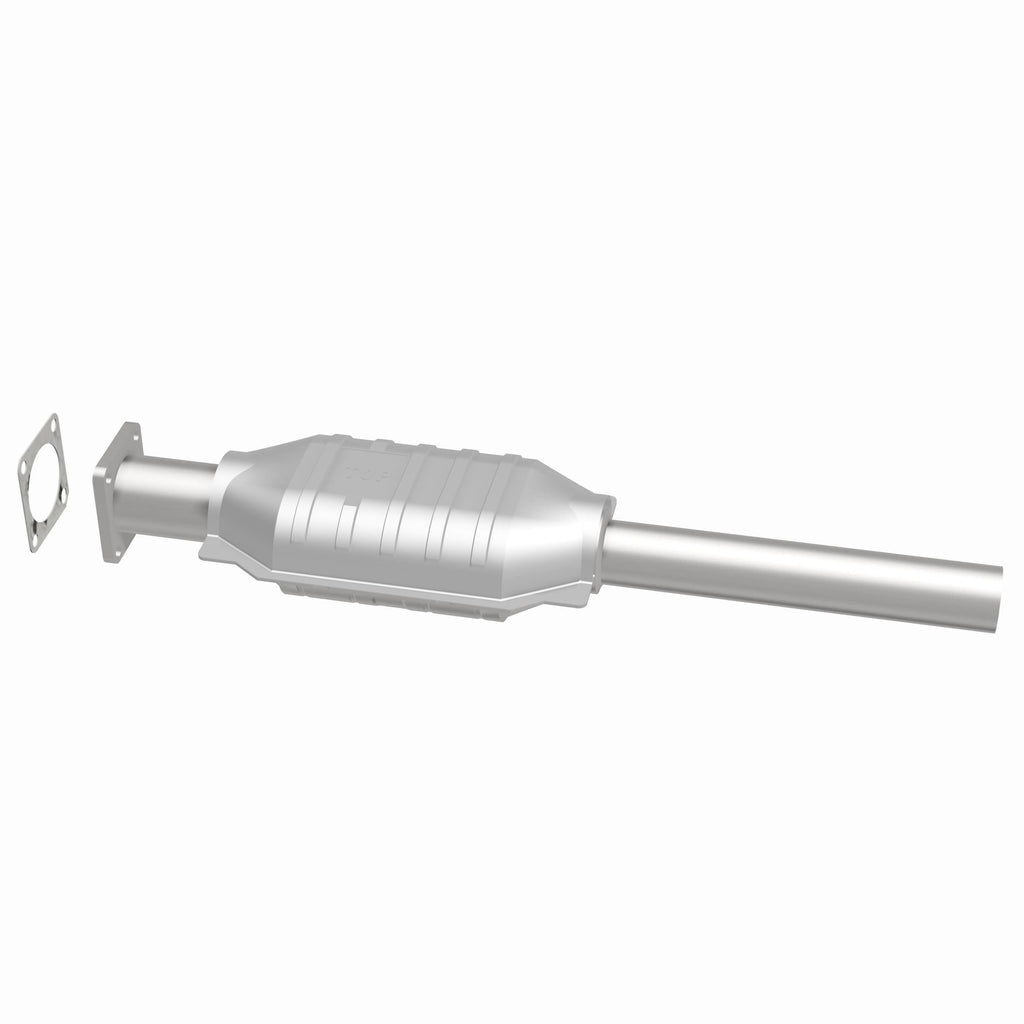 MagnaFlow Exhaust Products 23225 Standard Grade Direct-Fit Catalytic Converter for Select Jeep Wrangler