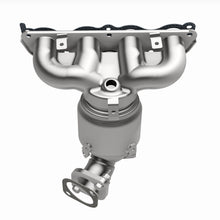 Load image into Gallery viewer, MagnaFlow Exhaust Products 5531081 California CARB Manifold Catalytic Converter for Select Kia Forte