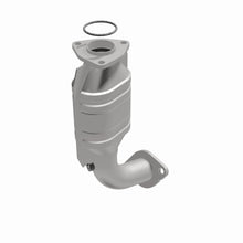 Load image into Gallery viewer, MagnaFlow Exhaust Products 23112 HM Grade Direct-Fit Catalytic Converter for Select Chevrolet Tracker, Suzuki Vitara