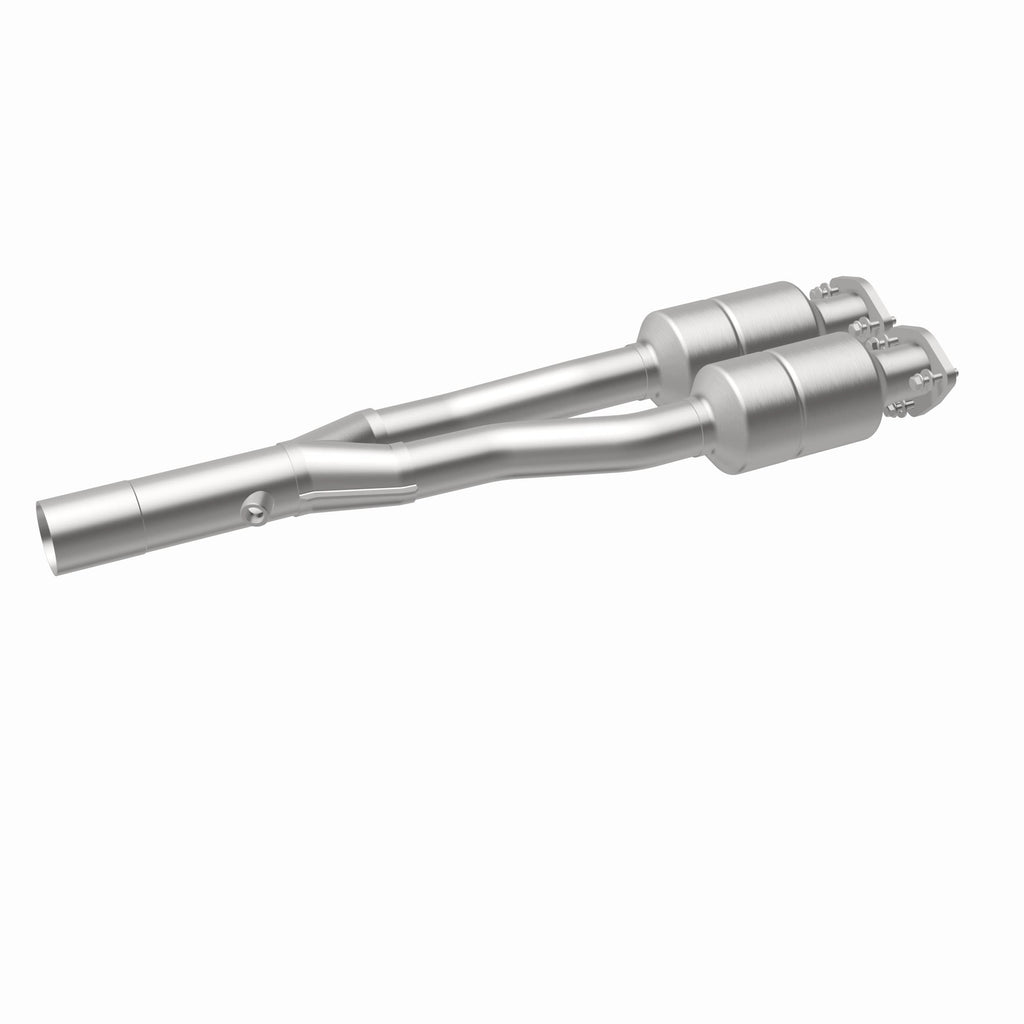 MagnaFlow Exhaust Products 51123 OEM Grade Direct-Fit Catalytic Converter for Select Audi TT Quattro