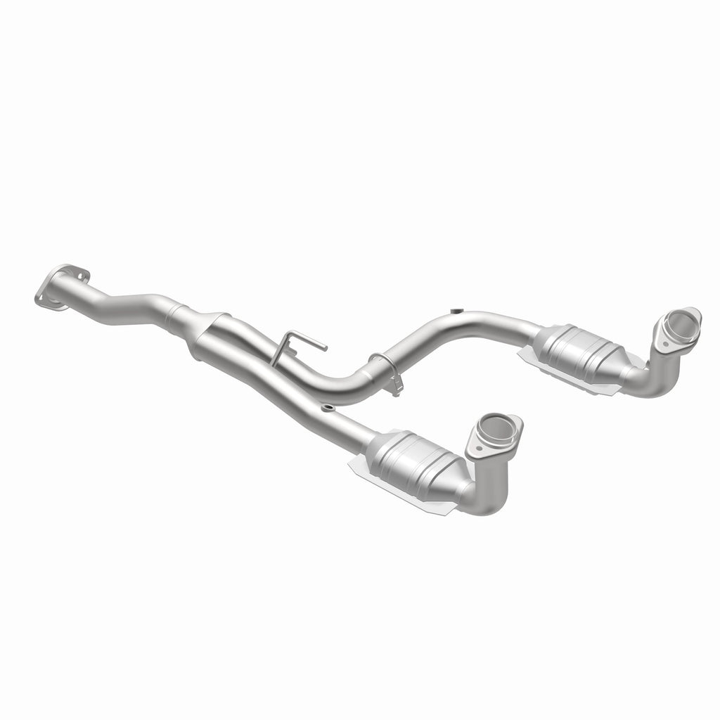 MagnaFlow Exhaust Products 23957 HM Grade Direct-Fit Catalytic Converter for Select Jeep Liberty