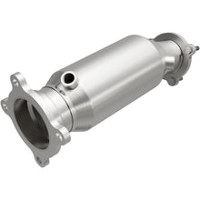 Load image into Gallery viewer, MagnaFlow Exhaust Products 5561292 California CARB Direct-Fit Catalytic Converter for Select Audi A6, Audi A6 Quattro
