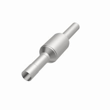 Load image into Gallery viewer, MagnaFlow Exhaust Products 3391474 California CARB Direct-Fit Catalytic Converter for Select Chevrolet Astro, Chevrolet C1500, Chevrolet C2500, Chevrolet K1500, Chevrolet K2500, GMC C1500, GMC C2500, GMC K1500, GMC K2500, GMC Safari