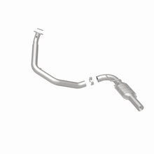 Load image into Gallery viewer, MagnaFlow Exhaust Products 49601 OEM Grade Direct-Fit Catalytic Converter for Select Chevrolet Express 2500, Chevrolet Express 3500, GMC Savana 2500, GMC Savana