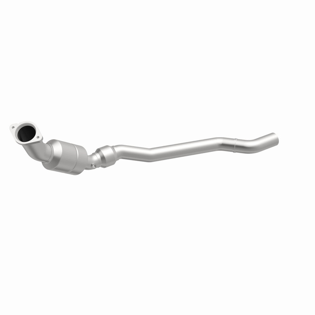 MagnaFlow Exhaust Products 51585 OEM Grade Direct-Fit Catalytic Converter for Select Chrysler 300, Dodge Charger, Dodge Magnum