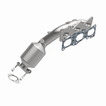 Load image into Gallery viewer, MagnaFlow Exhaust Products 52784 OEM Grade Manifold Catalytic Converter for Select Hyundai Genesis, Kia K900