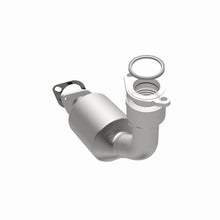 Load image into Gallery viewer, MagnaFlow Exhaust Products 5461627 California CARB Direct-Fit Catalytic Converter for Select Pontiac G8