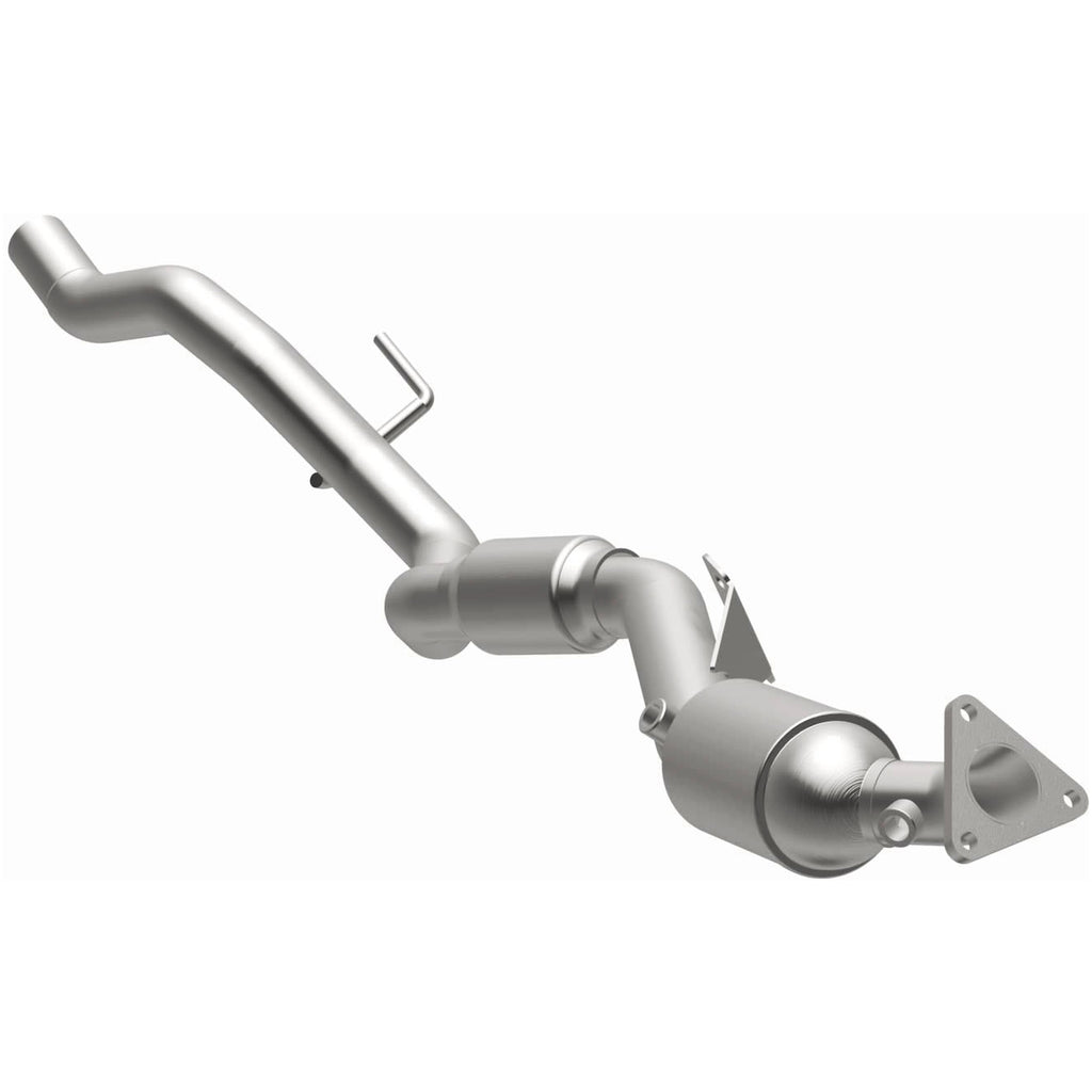 MagnaFlow Exhaust Products 52410 OEM Grade Direct-Fit Catalytic Converter for Select Porsche Cayenne, Volkswagen Touareg