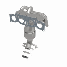 Load image into Gallery viewer, MagnaFlow Exhaust Products 51859 OEM Grade Manifold Catalytic Converter for Select Toyota Highlander