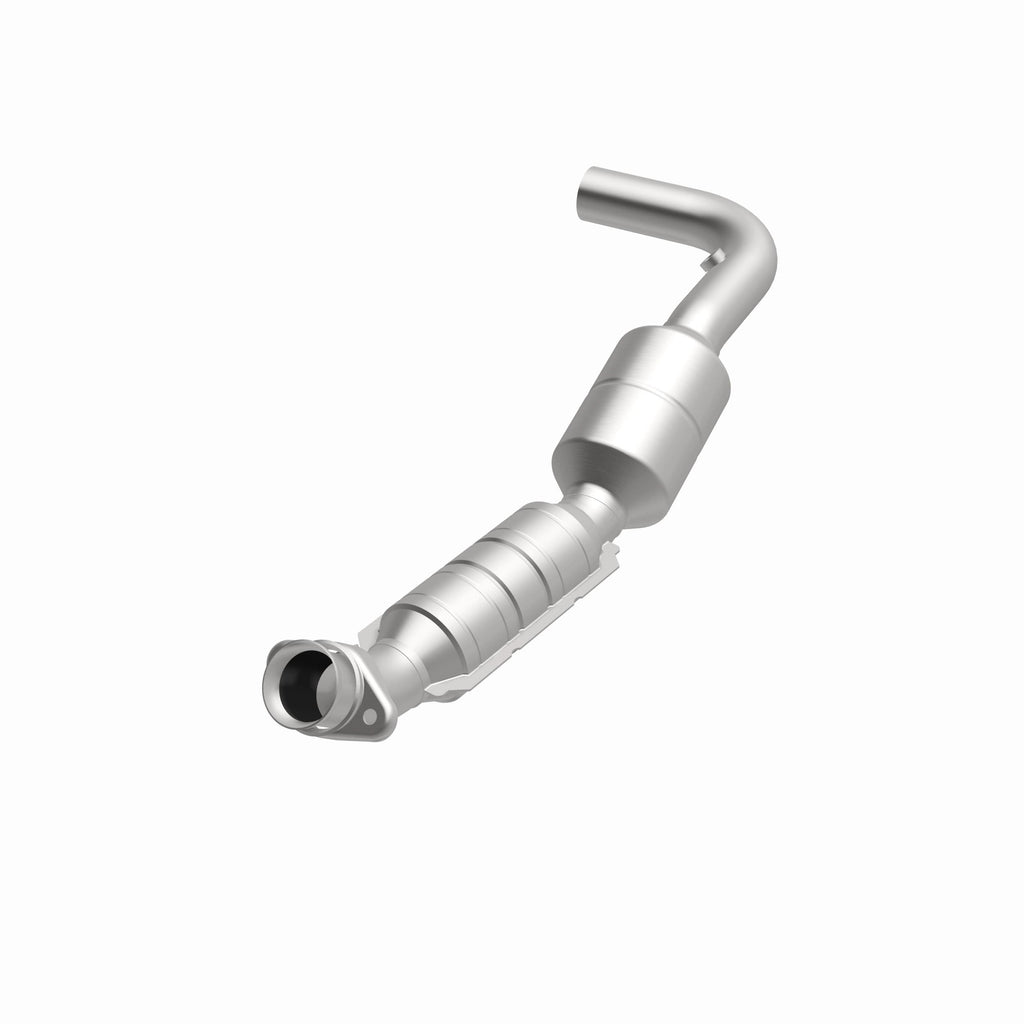 MagnaFlow Exhaust Products 51311 OEM Grade Direct-Fit Catalytic Converter for Select Ford E-150, Ford E-150 Club Wagon, Ford E-250
