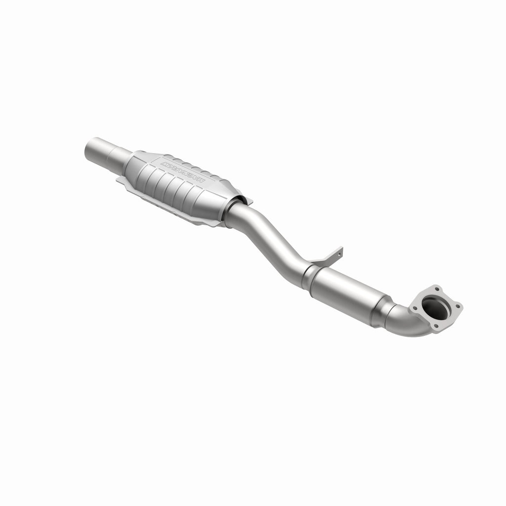 MagnaFlow Exhaust Products 49528 OEM Grade Direct-Fit Catalytic Converter for Select Volvo S40, Volvo V40