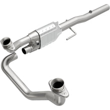 Load image into Gallery viewer, MagnaFlow Exhaust Products 3391285 California CARB Direct-Fit Catalytic Converter for Select Dodge Ram 1500, Dodge Ram