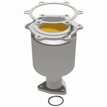 Load image into Gallery viewer, MagnaFlow Exhaust Products 447194 California CARB Direct-Fit Catalytic Converter for Select INFINITI QX4, Nissan Pathfinder