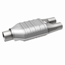 Load image into Gallery viewer, MagnaFlow Exhaust Products 51007 OEM Grade Universal Catalytic Converter for Select Chrysler Intrepid, Dodge Dakota, Ford Bronco, Ford E-150 Econoline, Ford E-150 Econoline Club Wagon, Ford E-250 Econoline, Ford E-350 Econoline, Ford E-350 Econoline Club