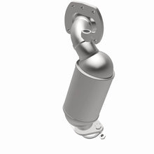 Load image into Gallery viewer, MagnaFlow Exhaust Products 22-020 OEM Grade Manifold Catalytic Converter for Select Lexus RX350, Lexus RX350L, Lexus RX450h, Lexus RX450hL, Toyota Highlander, Toyota Sienna