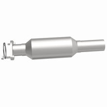 Load image into Gallery viewer, MagnaFlow Exhaust Products 5671981 California CARB Direct-Fit Catalytic Converter for Select Ford Fusion, Mercury Milan
