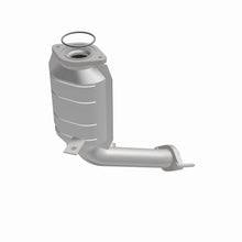 Load image into Gallery viewer, MagnaFlow Exhaust Products 25209 HM Grade Direct-Fit Catalytic Converter for Select Ford Five Hundred, Ford Freestyle, Mercury Montego