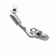 Load image into Gallery viewer, MagnaFlow Exhaust Products 25208 HM Grade Direct-Fit Catalytic Converter for Select Ford Taurus, Mercury Sable
