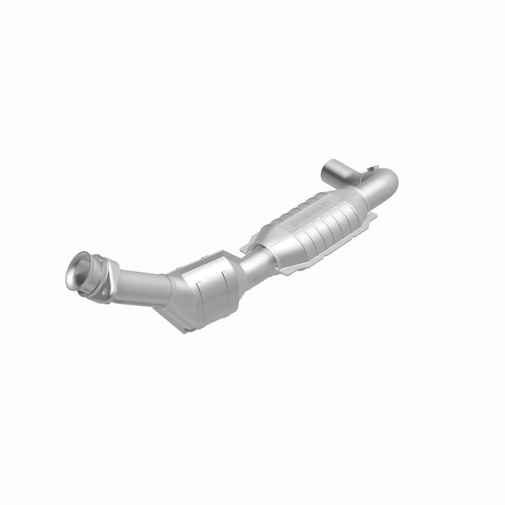 MagnaFlow Exhaust Products 49429 OEM Grade Direct-Fit Catalytic Converter for Select Ford E-150, Ford E-150 Club Wagon, Ford E-150 Econoline, Ford E-150 Econoline Club Wagon, Ford E-250, Ford E-250 Econoline