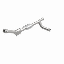 Load image into Gallery viewer, MagnaFlow Exhaust Products 23133 HM Grade Direct-Fit Catalytic Converter for Select Ford E-150, Ford E-150 Club Wagon, Ford E-150 Econoline, Ford E-150 Econoline Club Wagon, Ford E-250