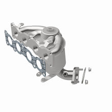 Load image into Gallery viewer, MagnaFlow Exhaust Products 52777 OEM Grade Manifold Catalytic Converter for Select Hyundai Sonata, Kia Optima