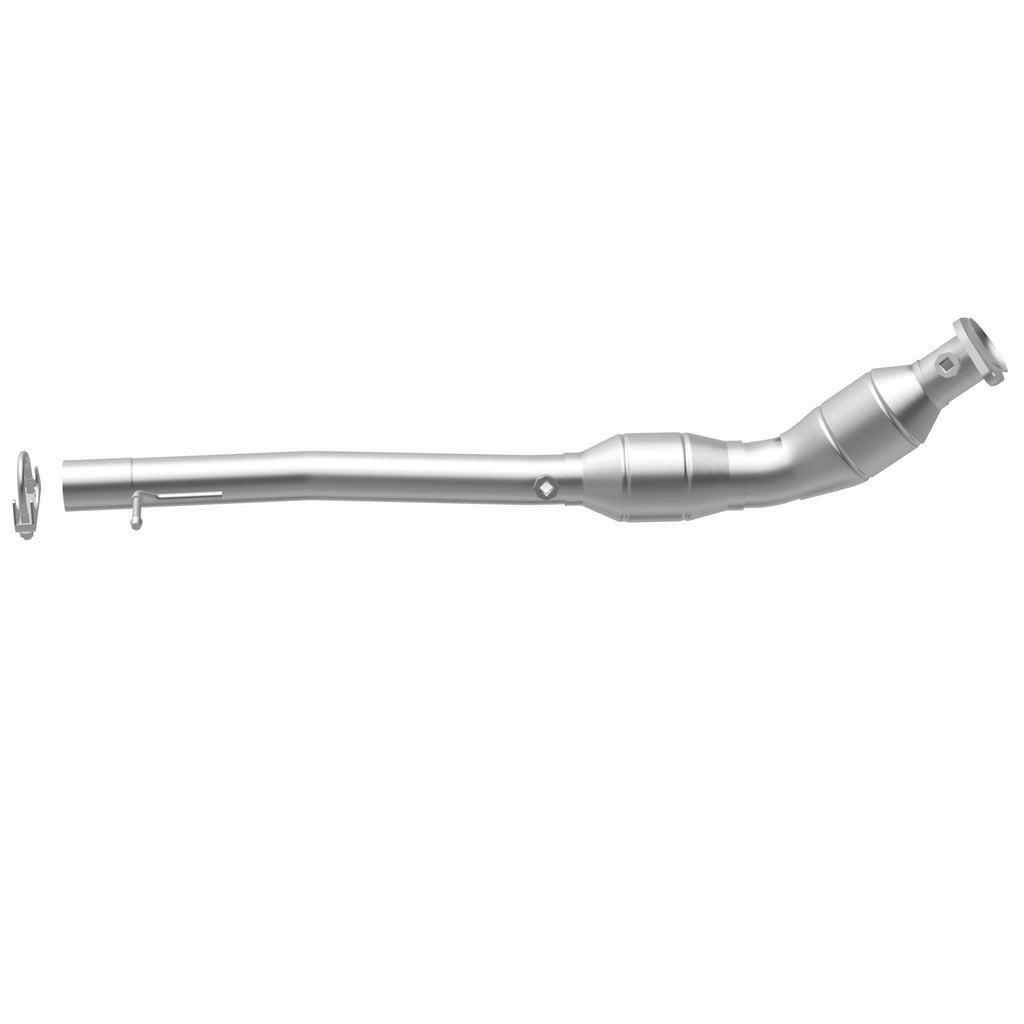 MagnaFlow Exhaust Products 49713 OEM Grade Direct-Fit Catalytic Converter for Select Land Rover Range Rover