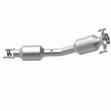 Load image into Gallery viewer, MagnaFlow Exhaust Products 6511753 California CARB Direct-Fit Catalytic Converter for Select Nissan Versa, Nissan Versa Note