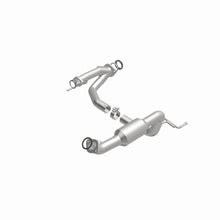 Load image into Gallery viewer, MagnaFlow Exhaust Products 52562 OEM Grade Direct-Fit Catalytic Converter for Select Toyota Tacoma