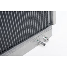 Load image into Gallery viewer, 95-04-Toyota-Tacoma-(2.73.4L)-Heavy-Duty-All-Aluminum-Radiator