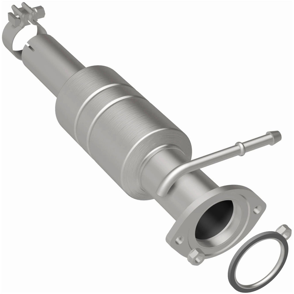 MagnaFlow Exhaust Products 52207 OEM Grade Direct-Fit Catalytic Converter for Select Toyota Highlander