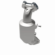 Load image into Gallery viewer, MagnaFlow Exhaust Products 5551994 California CARB Manifold Catalytic Converter for Select Ram ProMaster 1500, Ram ProMaster 2500, Ram ProMaster