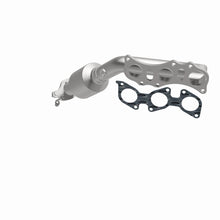 Load image into Gallery viewer, MagnaFlow Exhaust Products 5481341 California CARB Manifold Catalytic Converter for Select Toyota 4Runner, Toyota FJ Cruiser, Toyota Tacoma, Toyota Tundra
