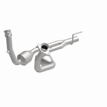 Load image into Gallery viewer, MagnaFlow Exhaust Products 23178 HM Grade Direct-Fit Catalytic Converter for Select Jeep Grand Cherokee