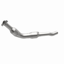 Load image into Gallery viewer, MagnaFlow Exhaust Products 93687 HM Grade Direct-Fit Catalytic Converter for Select Land Rover LR3, Land Rover Range Rover Sport