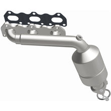 Load image into Gallery viewer, MagnaFlow Exhaust Products 51254 OEM Grade Manifold Catalytic Converter for Select Suzuki Grand Vitara, Suzuki XL-7